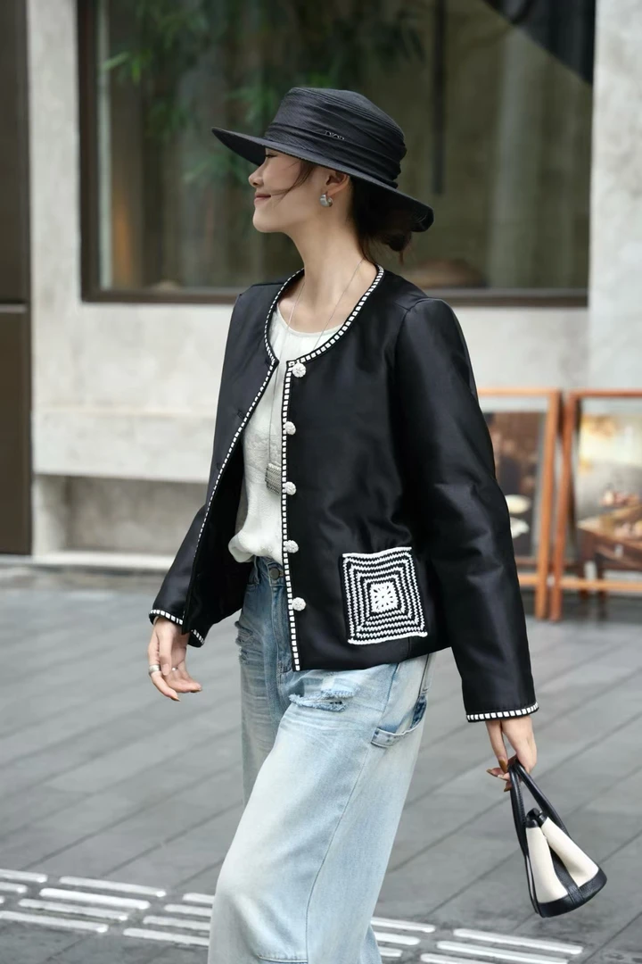 春秋短款休闲百搭女士黑色秋季外套