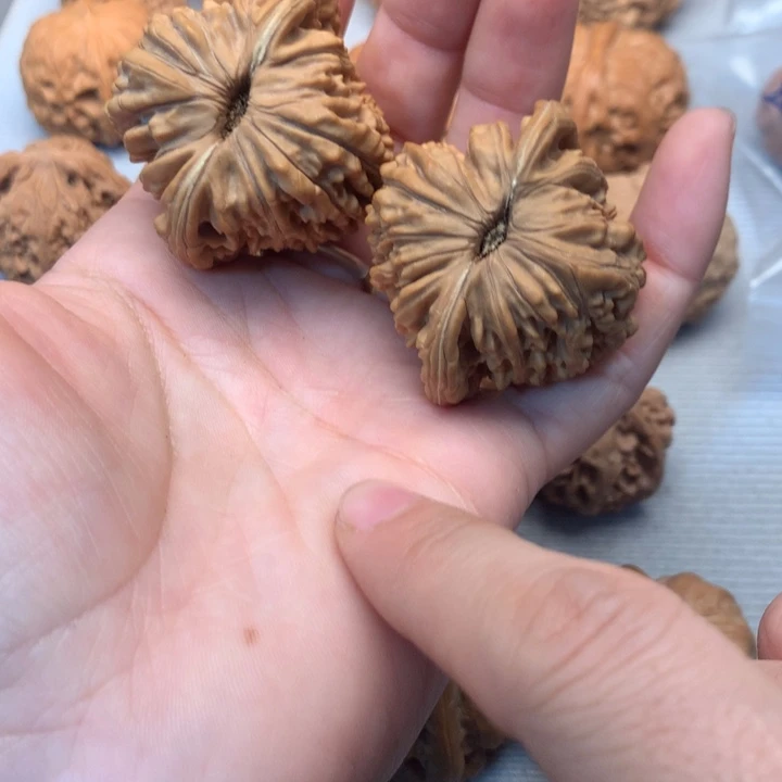 易***家把件文玩核桃汉高楼