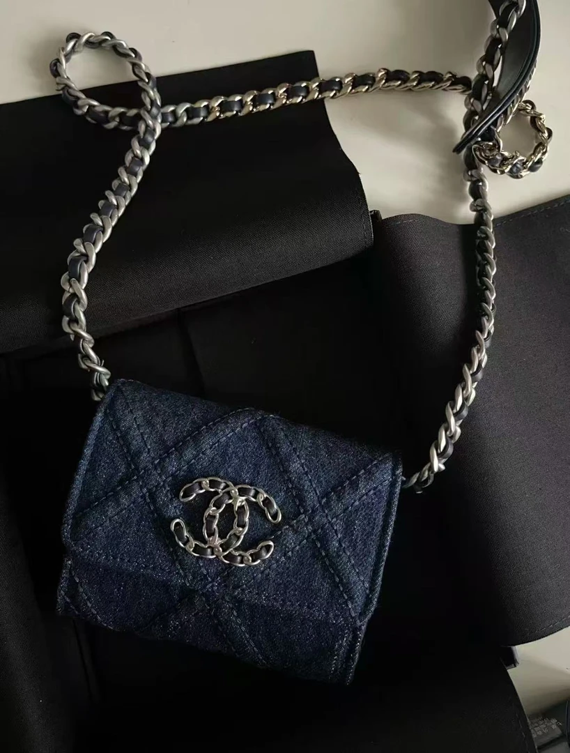 95新 Chanel/香奈儿 展会外场！牛仔19小废包