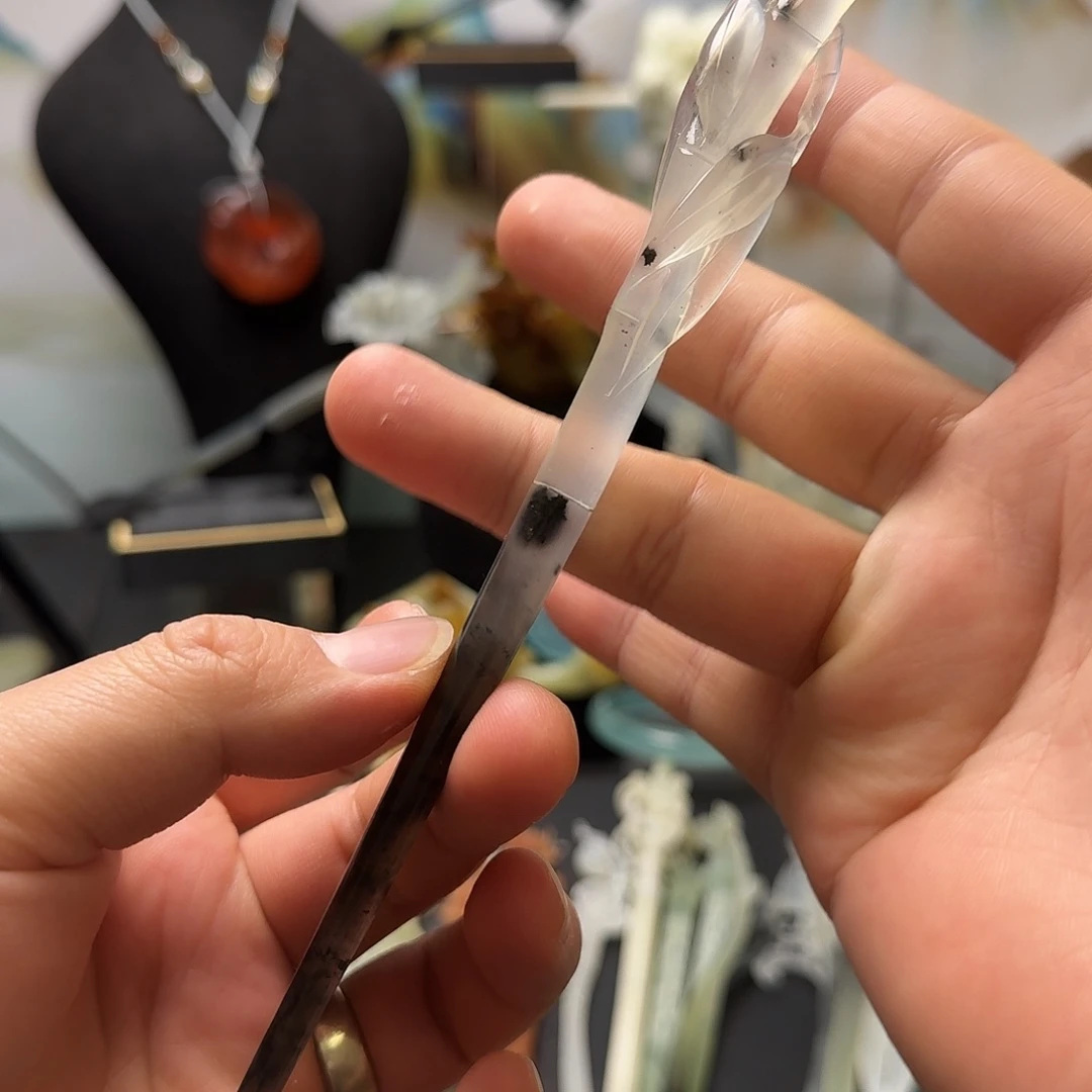 蛇纹石玉未镶嵌发饰