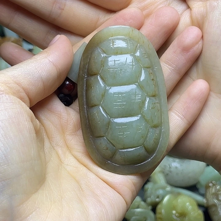 和田玉未镶嵌挂件水**花