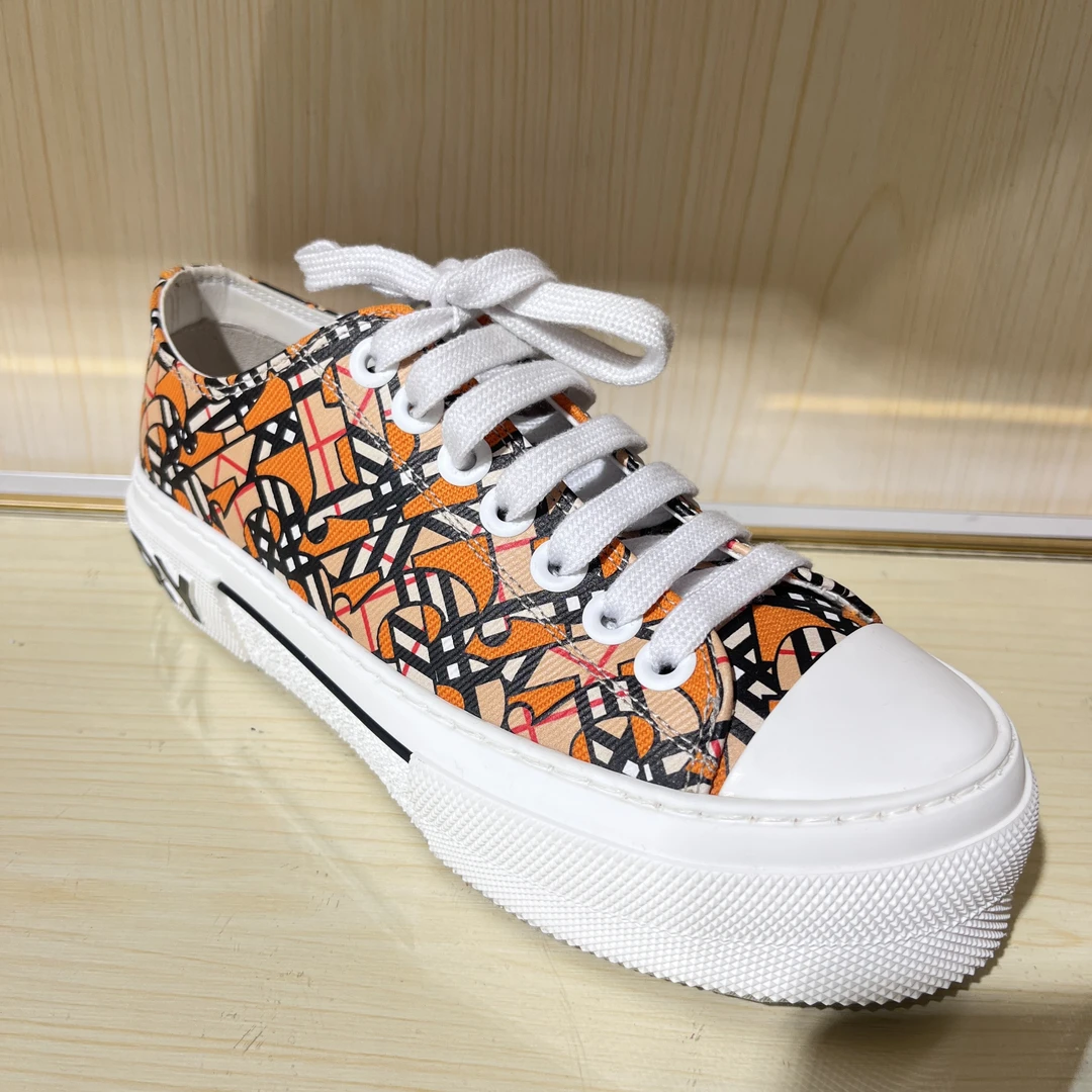 BURBERRY/博柏利女士单鞋