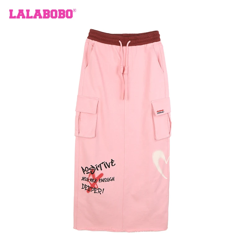 7441【金拐子】龙年新款女春季梭织休闲宽松半裙粉色字母涂鸦工装针