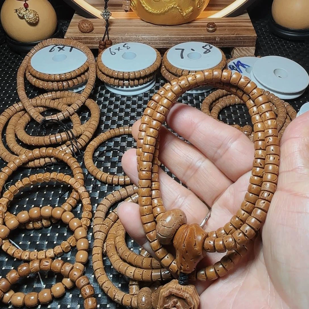 【闪购商品】桃核吊坠往***?4/7老邢脖挂