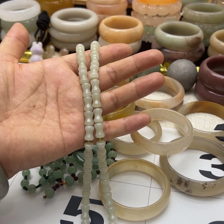 石英岩玉合金手镯