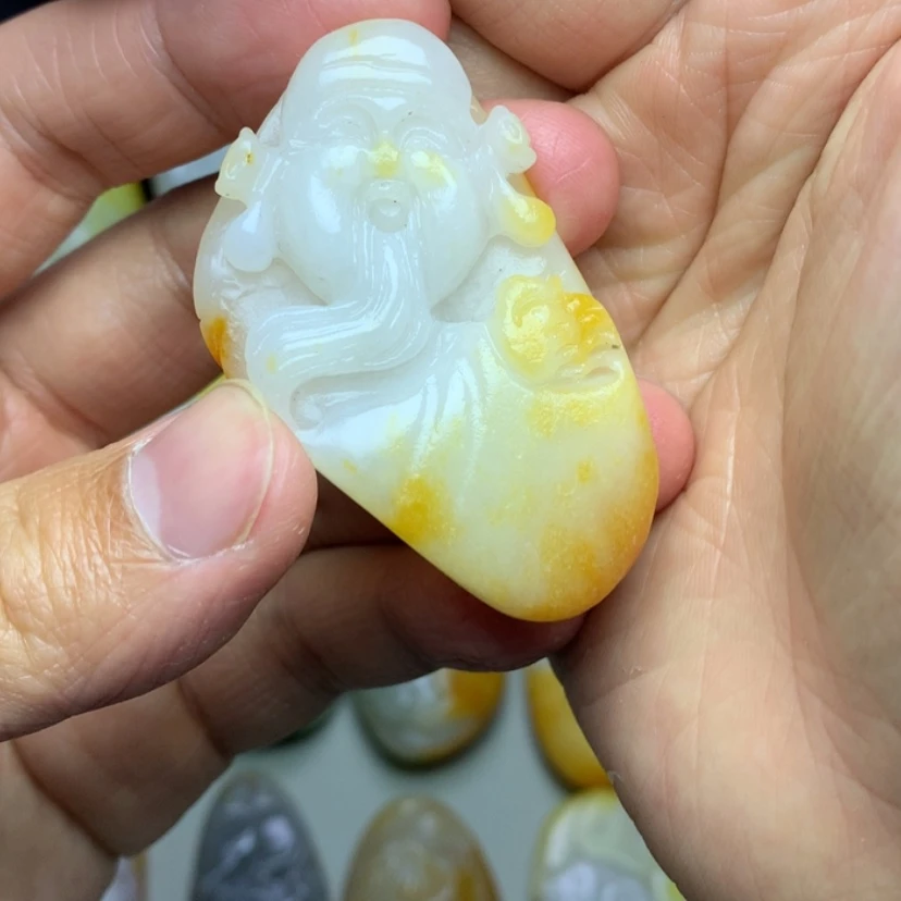 【闪购商品】颈饰未镶嵌和田玉