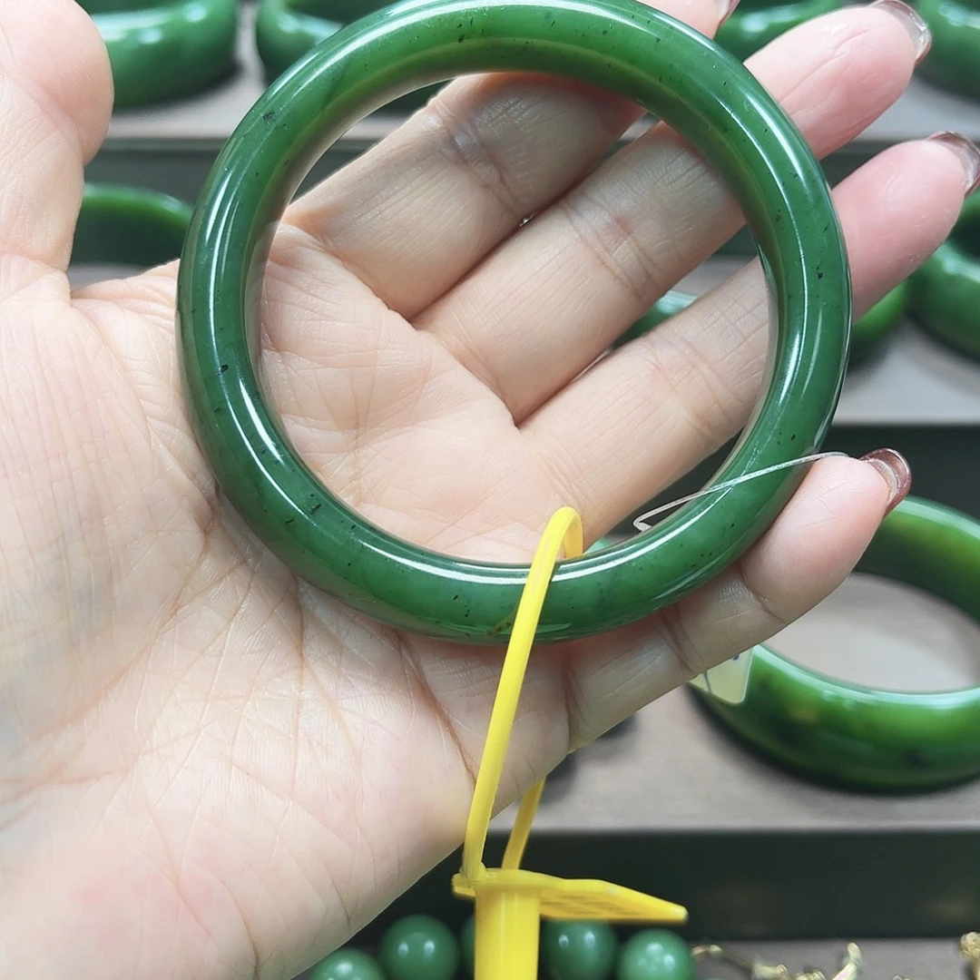 和田玉（糖玉）未镶嵌手镯