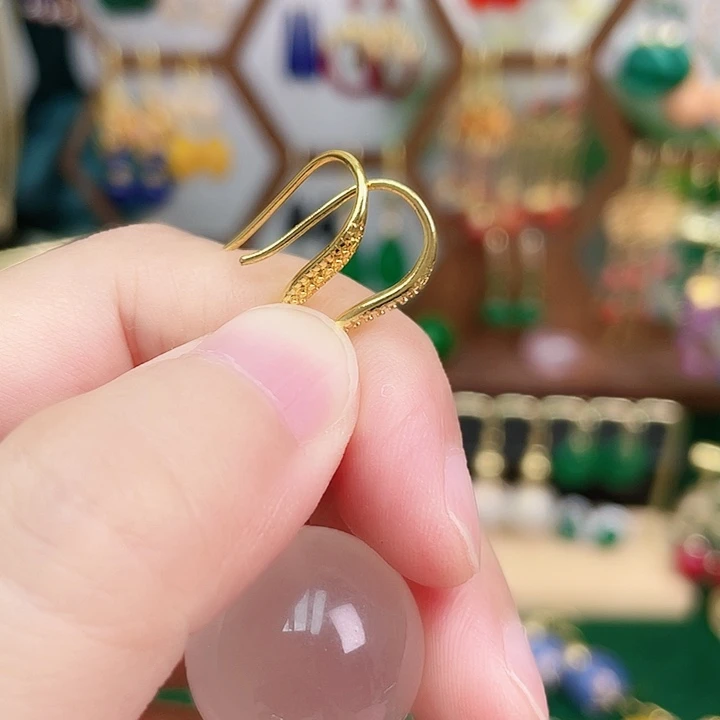 石英岩玉合金耳钉