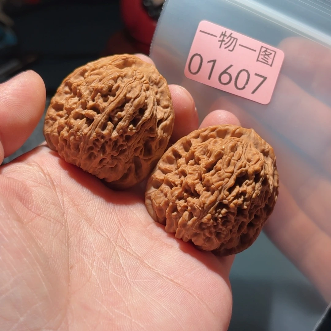 文玩核桃把件南疆