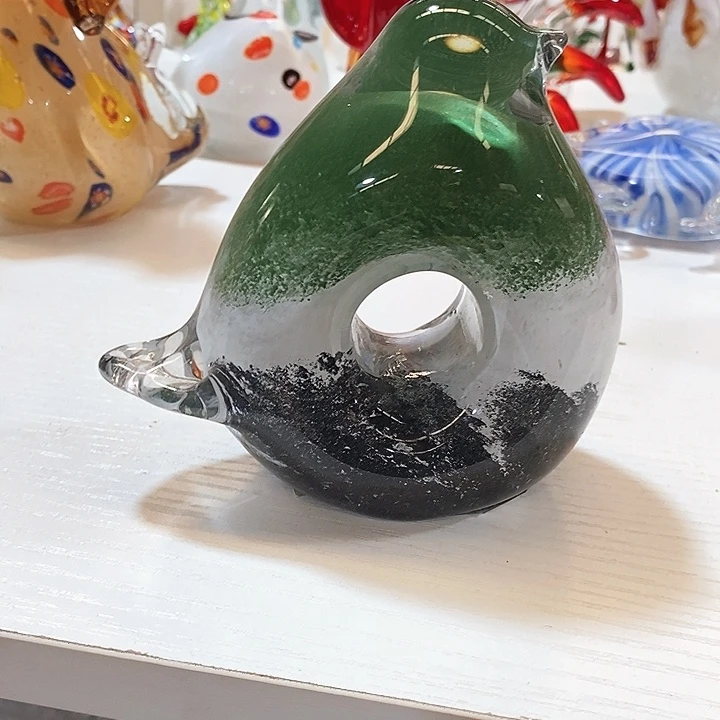 粘鸟高9厘米宽10厘米