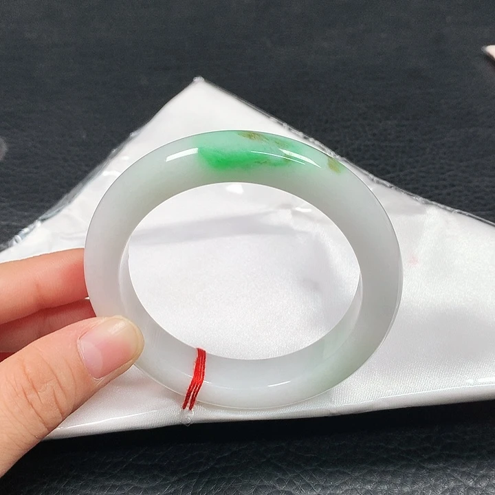 未镶嵌手镯翡翠58圈