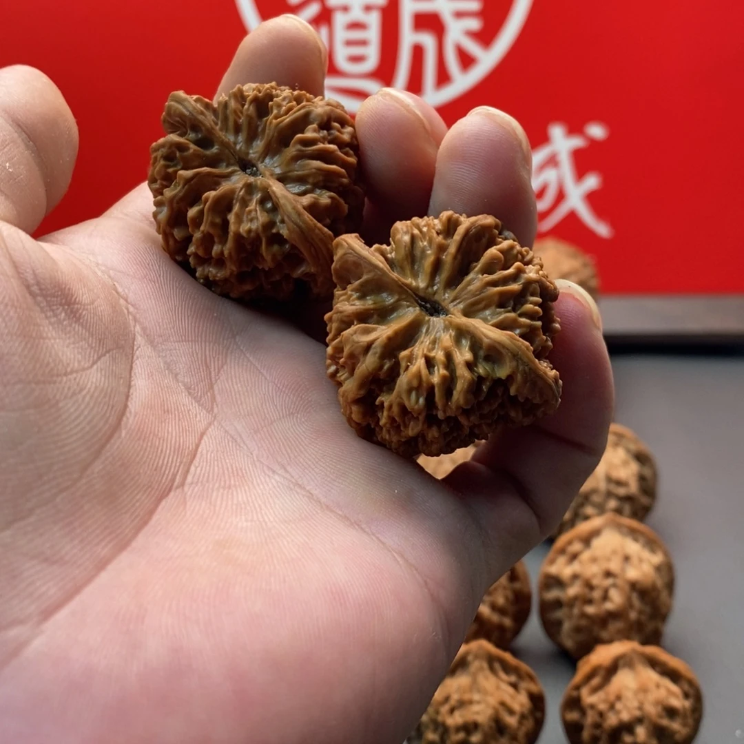 文玩核桃吊坠满天星39