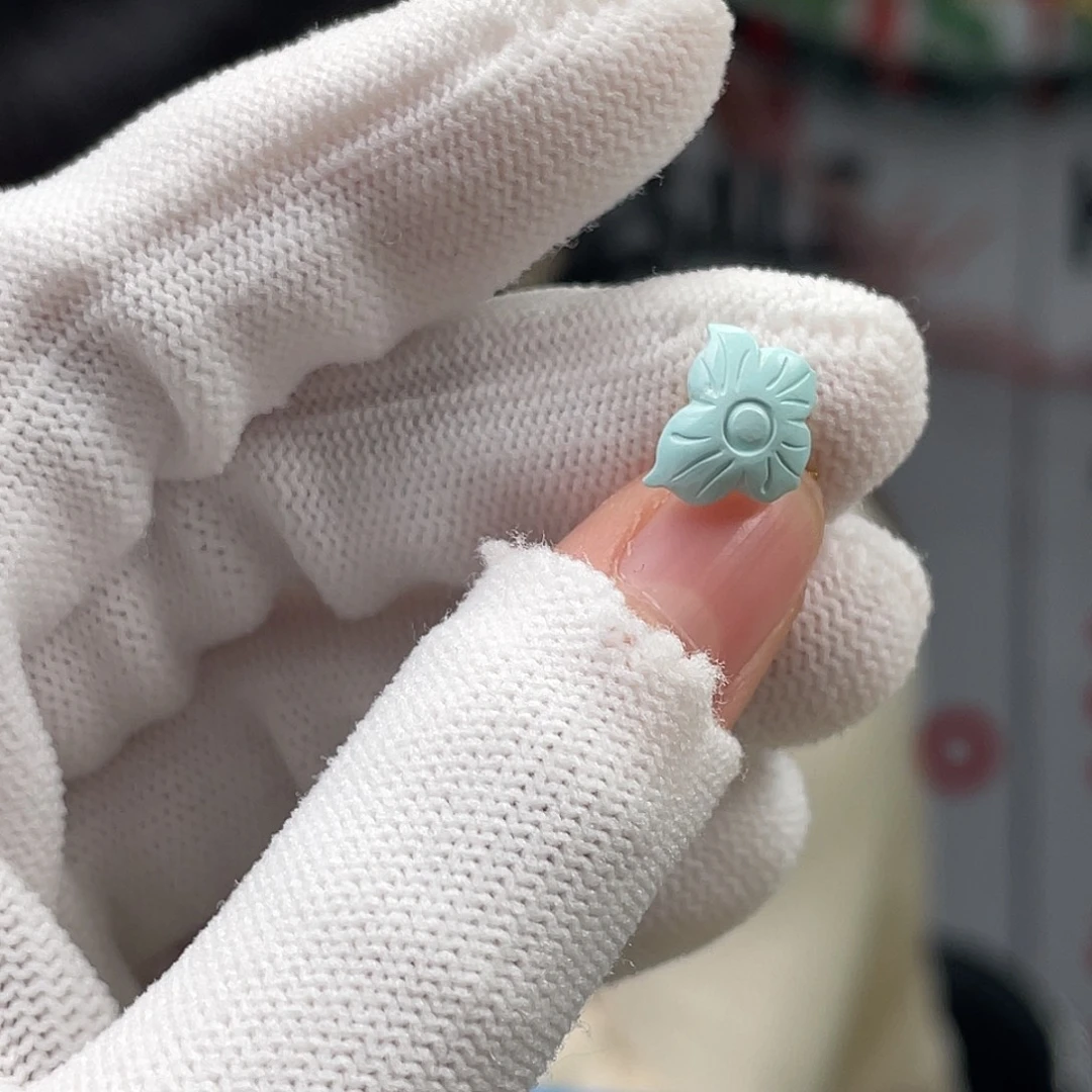 绿松石未镶嵌挂件