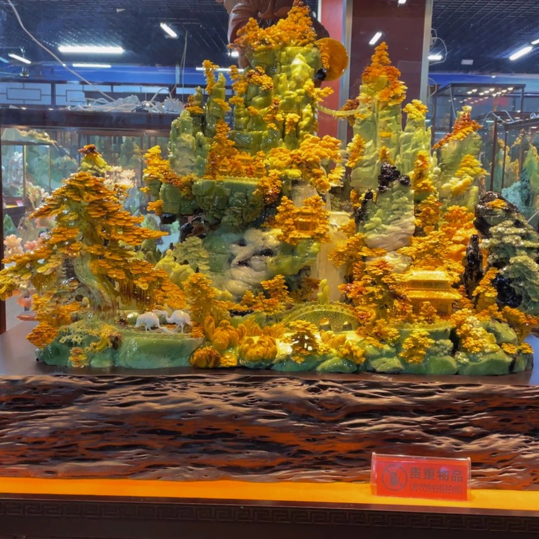 蛇纹石玉未镶嵌摆件