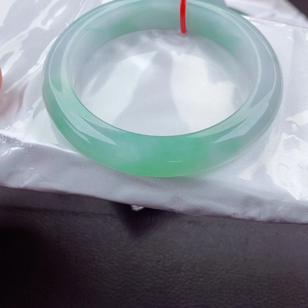 翡翠手镯未镶嵌正圈57瑕疵漏25096