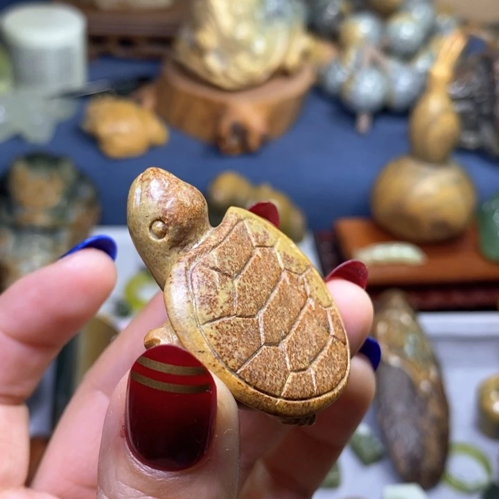 岫岩河磨玉（透闪石质玉）挂件未镶嵌