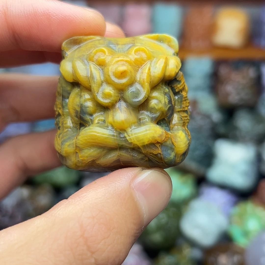 石材醒狮小白黄财神