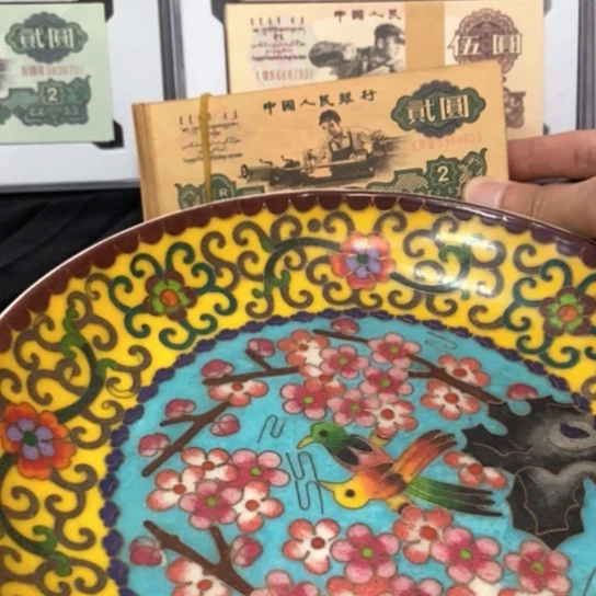 盘花瓶摆件创意产业