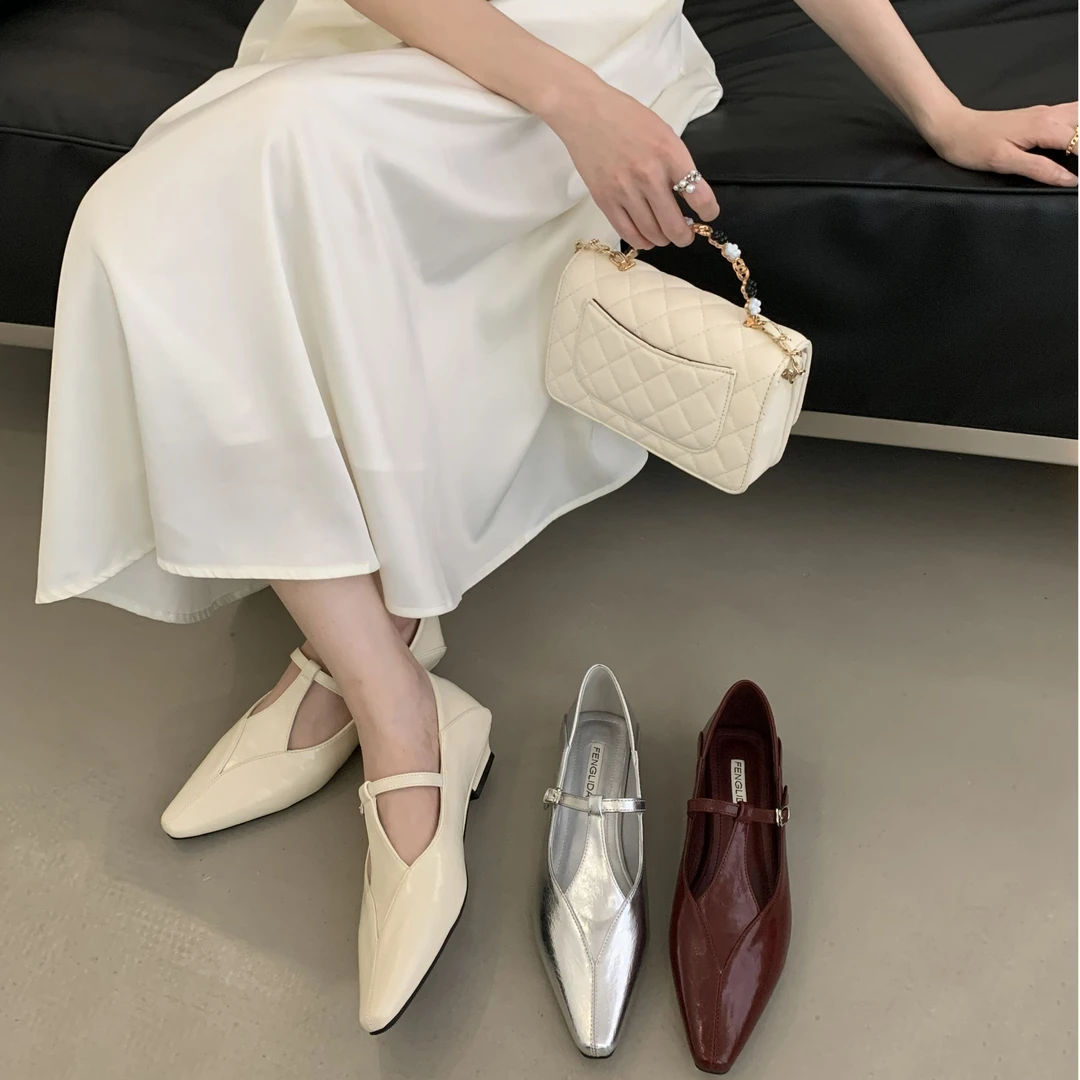 复古英伦风尖头显瘦通勤时尚百搭玛丽珍低跟粗跟单鞋017-16