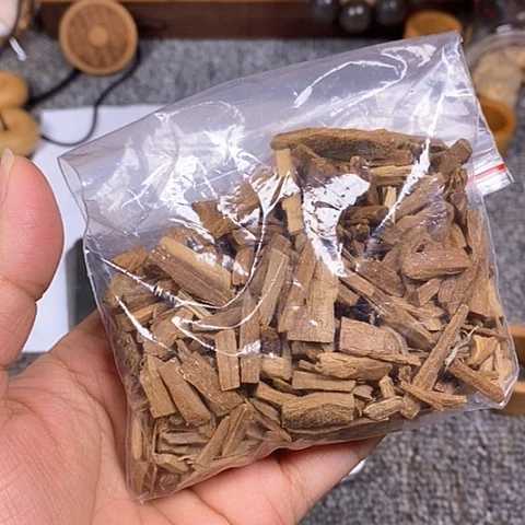 檀香木吊坠老山檀香碎料50克