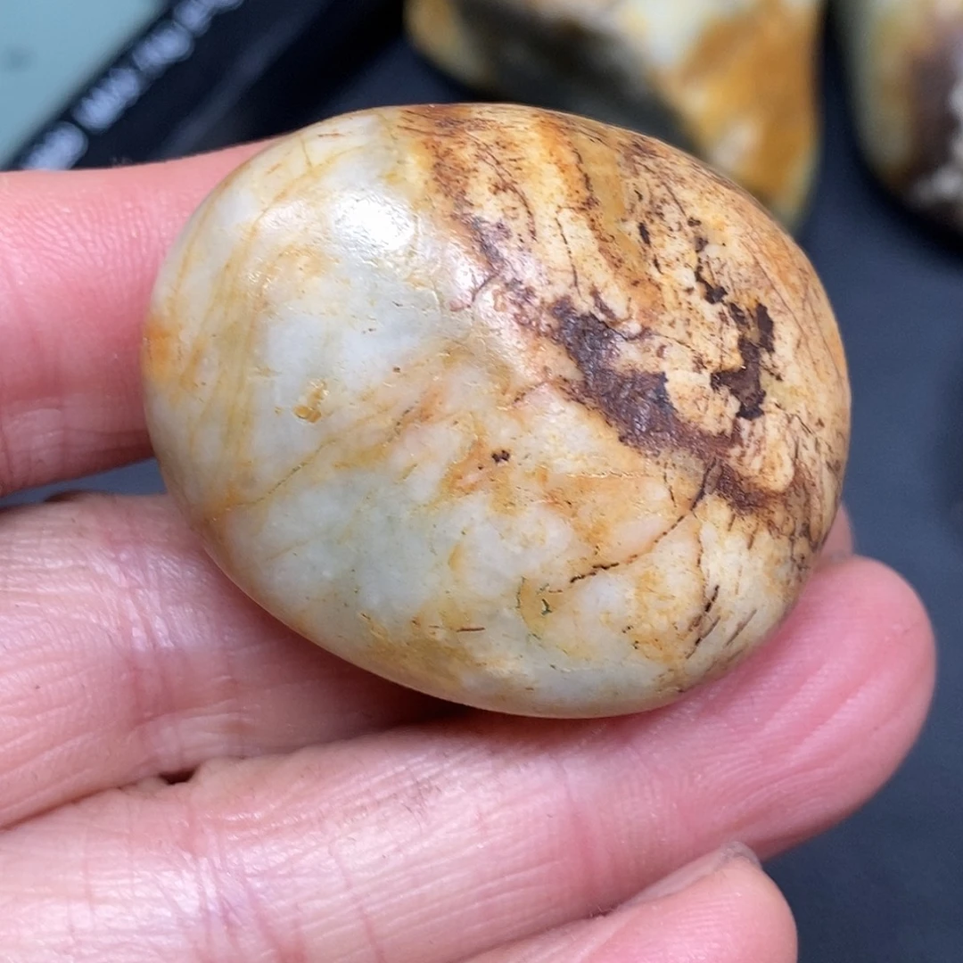 和田玉未镶嵌珠宝奇石