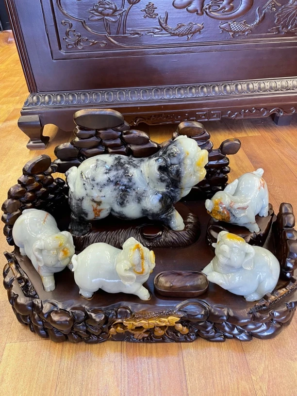 精品玉摆件招财猪 五福临门