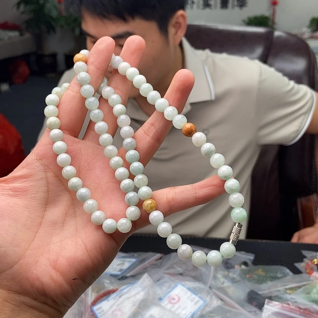 翡翠未镶嵌颈饰颜色多样性发拍一发一