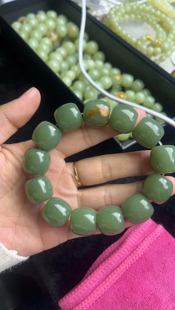 精品河磨玉手链手串