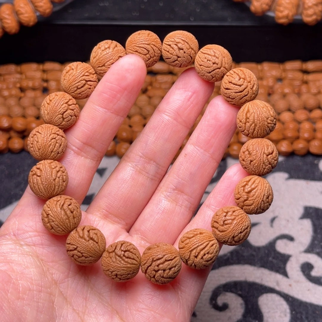 手串桃核龙纹绣球14+