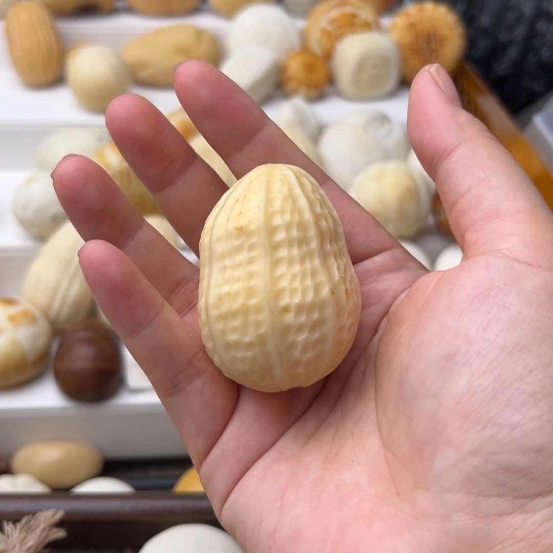 赛***太把件菩提根/象牙果定制大花生画柿子饱满一点不退换