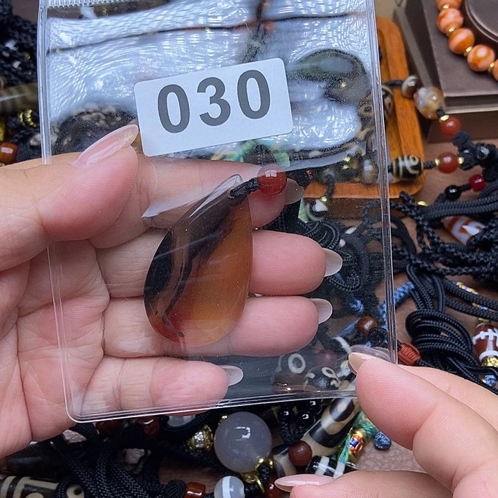 未镶嵌颈饰玛瑙/玉髓