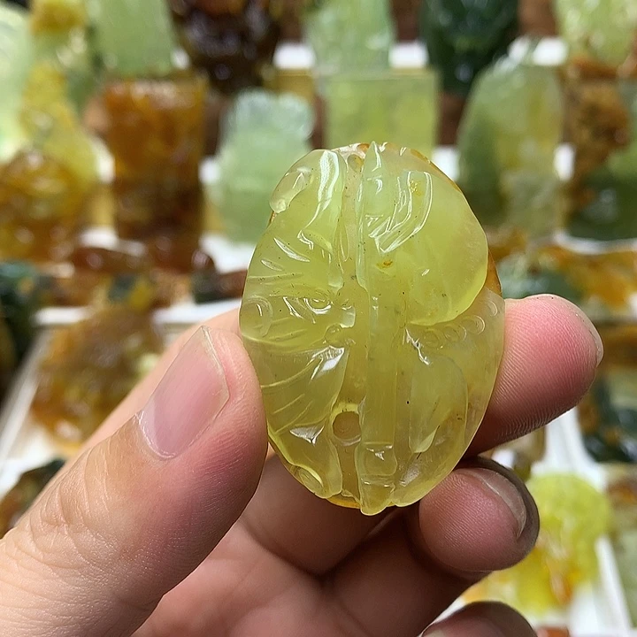 蛇纹石玉未镶嵌珠宝半成品