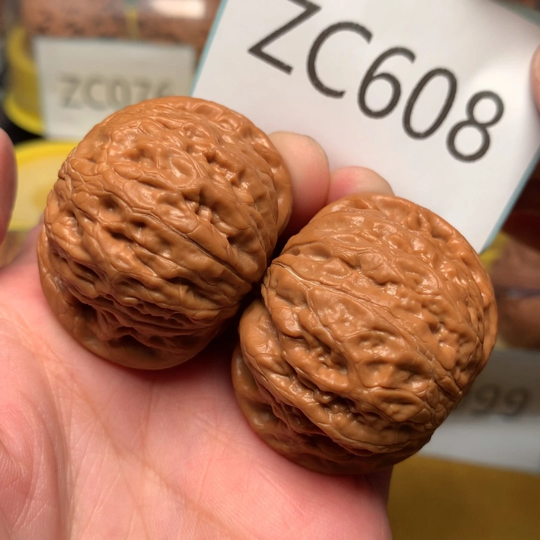 文玩核桃把件毕业肉球铁锤妹妹42