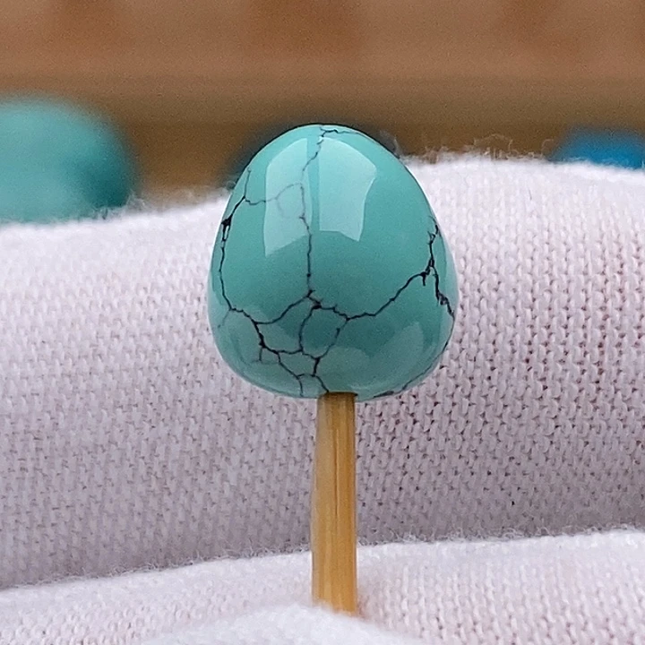 绿松石未镶嵌珠宝奇石10