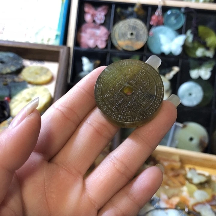 岫玉未镶嵌岫玉挂件