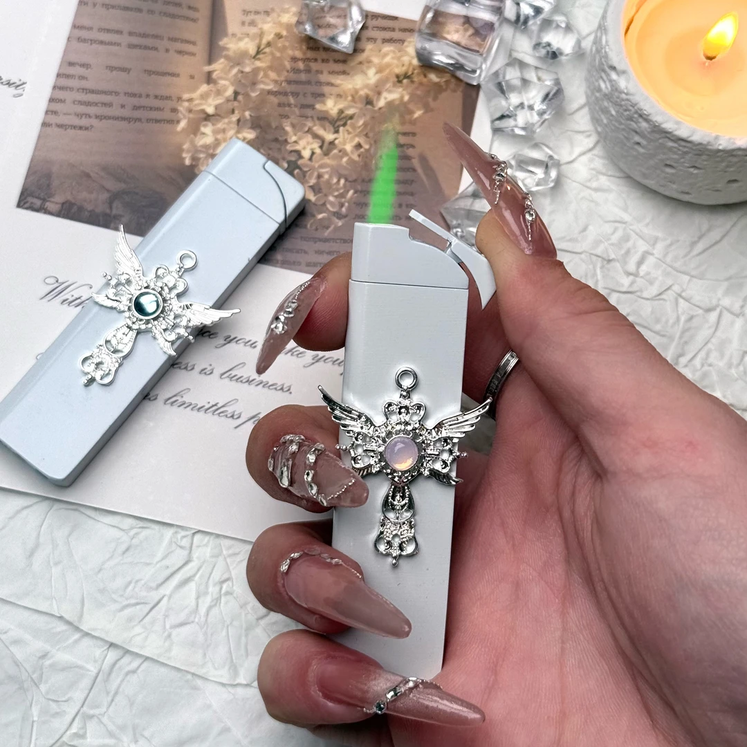 苏苏原创高颜值心之翼防风绿焰金属打火机高级个性小众耐用送男礼