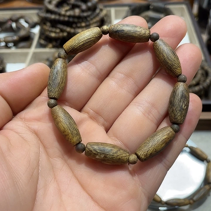 沉香碎屑沉香6****?天珠单圈黄金甲