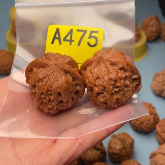 H***y文玩核桃吊坠凹底 38 38