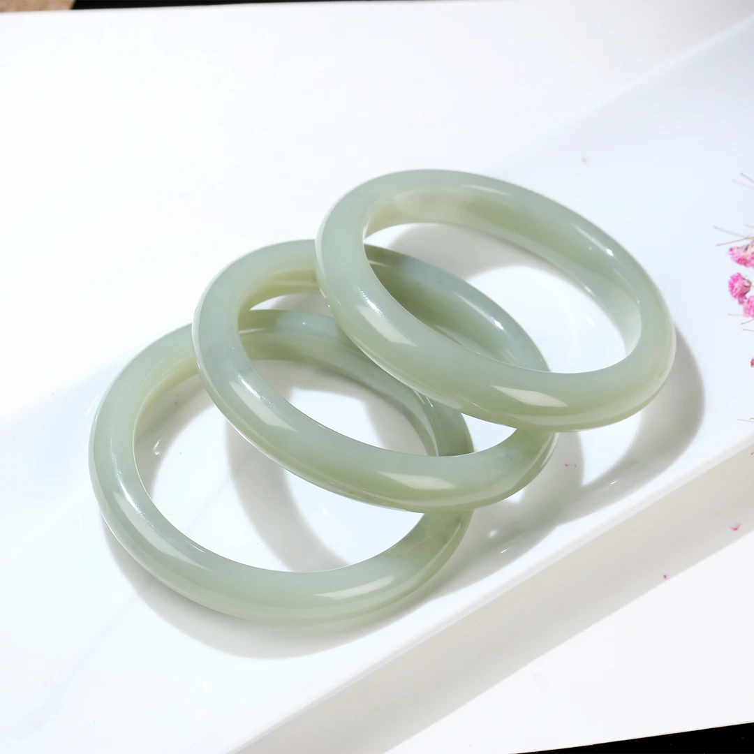 【麦子家族秋季特惠】天然和田玉玉手镯玉镯时尚多样性发1 SZ177-