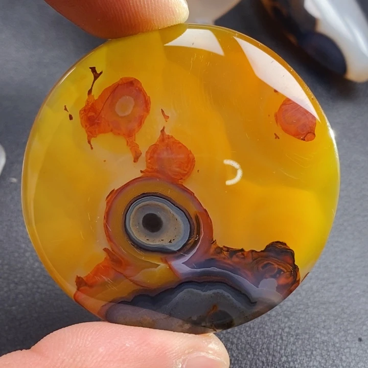 玛瑙/玉髓颈饰未镶嵌朱*东