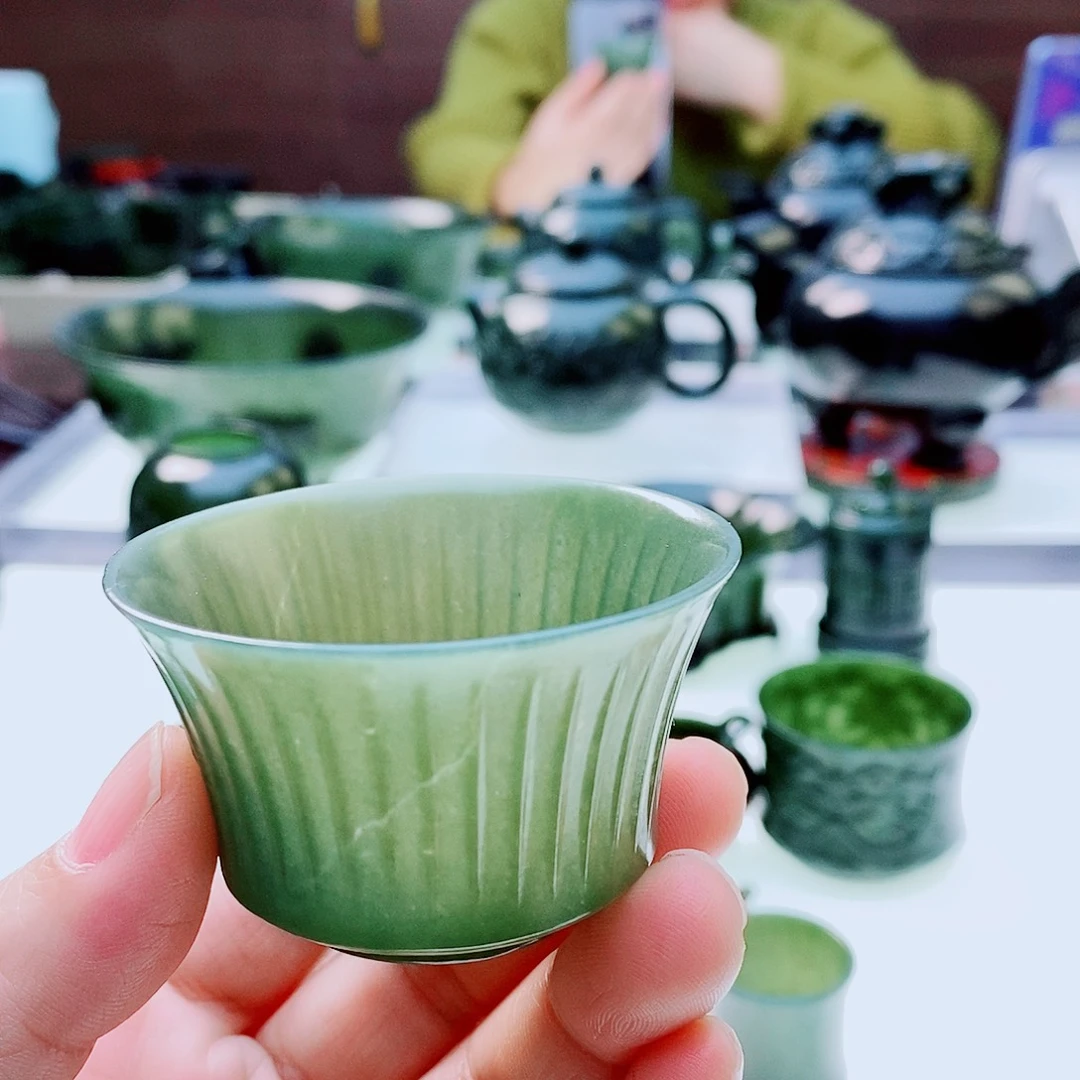 未镶嵌和田玉摆件