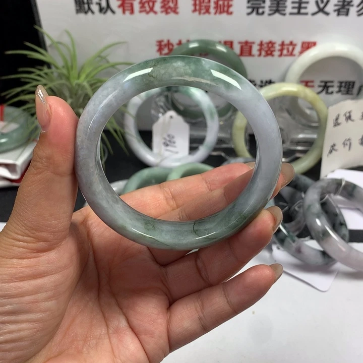 未镶嵌手镯翡翠60