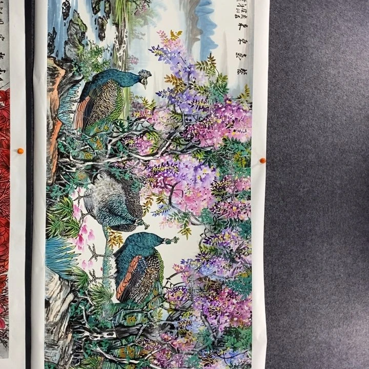 手绘作品等多种形式进行