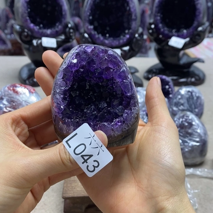 水晶未镶嵌大型摆件（非配饰）摆件