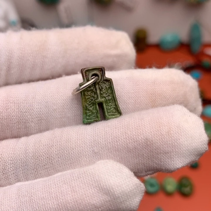 大***兄未镶嵌绿松石珠宝奇石