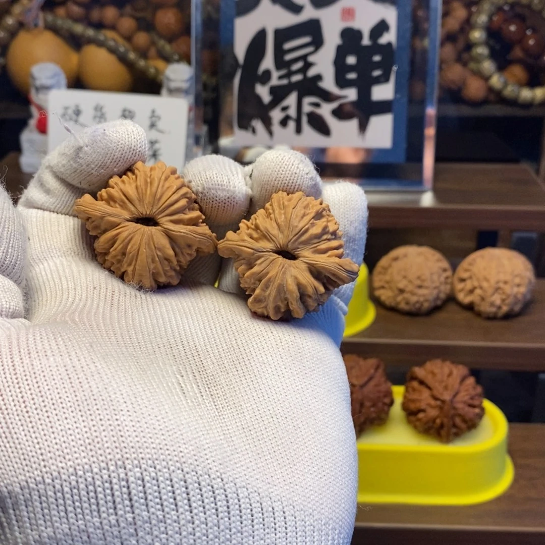 吊坠桃核40精对汉高楼