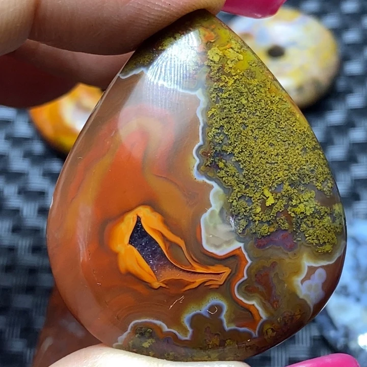 玛瑙/玉髓颈饰未镶嵌