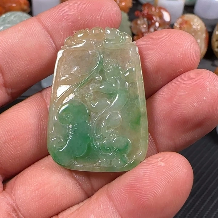 明***空定制翡翠未镶嵌翡翠