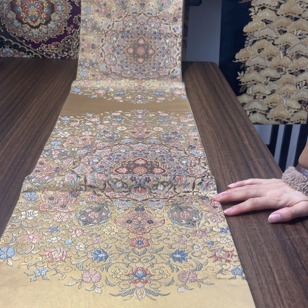 织绣13 唐锦西阵织桌旗