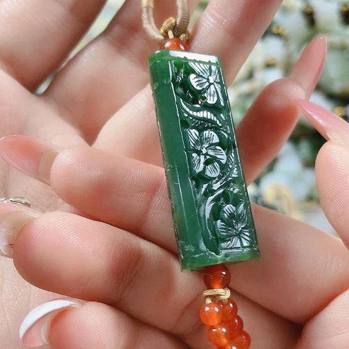 未镶嵌和田玉挂件